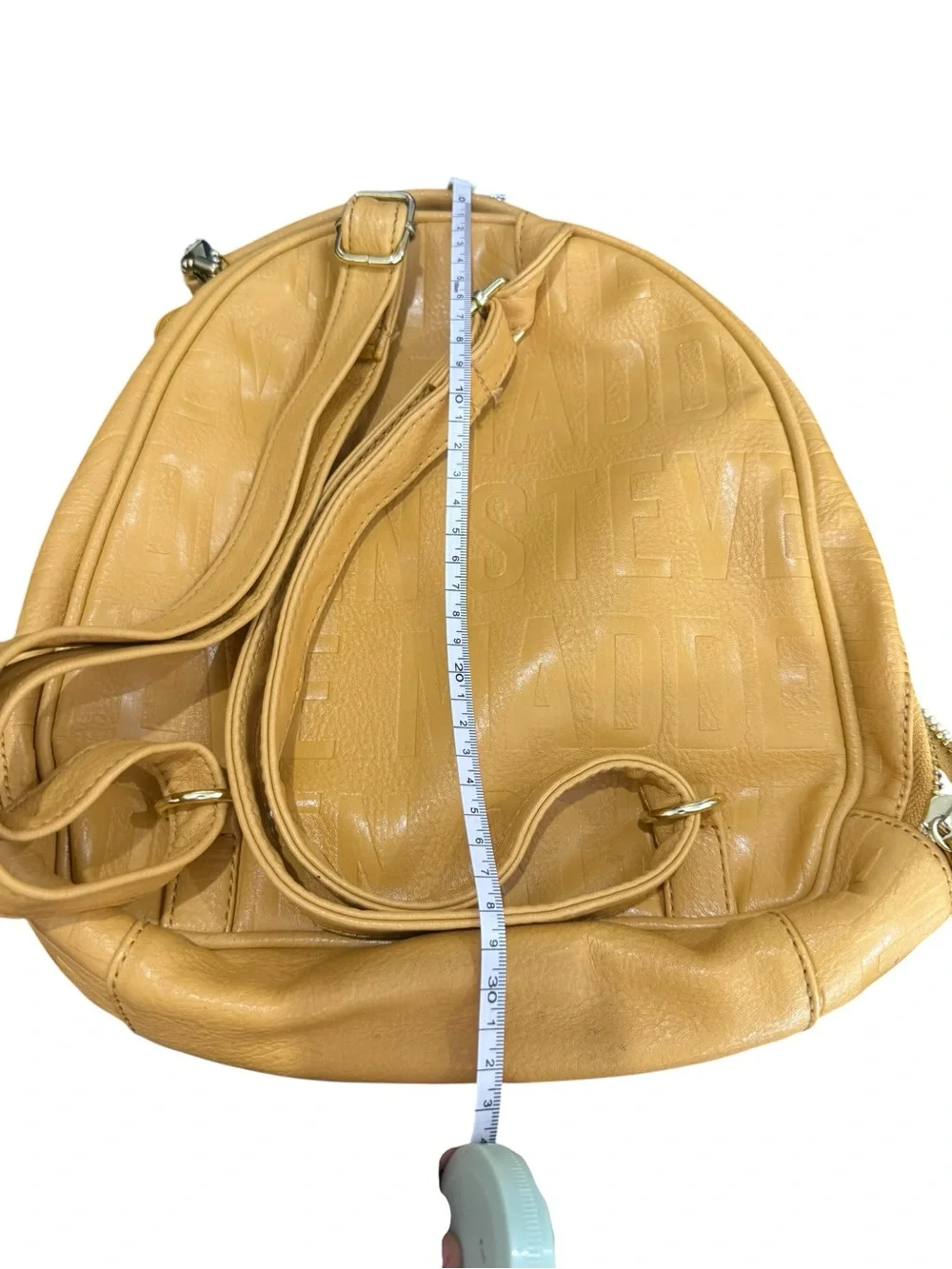 Steve Madden compact dome